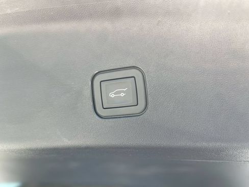 Certified 2026 Cadillac Vistiq Sport w/ LPO, Floor Liner Package AWD/4WD image 7