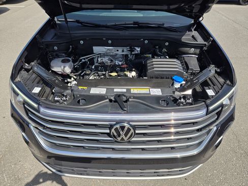 Used 2024 Volkswagen Atlas SE FWD image 19