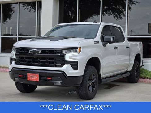 Used 2024 Chevrolet Silverado 1500 LT Trail Boss w/ Convenience Package II AWD/4WD image 3