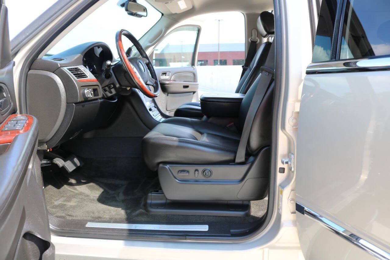 Used 2007 Cadillac Escalade AWD image 87