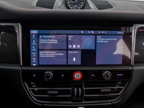 New 2026 Porsche Macan Turbo image 21