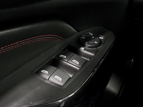 Used 2024 Chevrolet Trax RS FWD image 25