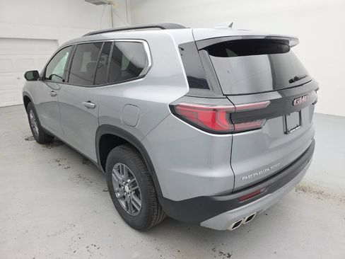 Used 2025 GMC Acadia Elevation AWD/4WD image 10