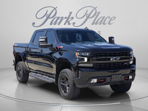 Used 2021 Chevrolet Silverado 1500 LT Trail Boss w/ Convenience Package II AWD/4WD image 4
