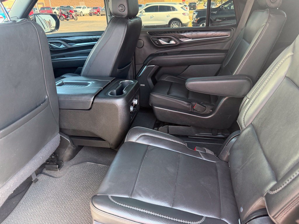 Used 2022 GMC Yukon Denali w/ Denali Premium Package AWD/4WD image 21