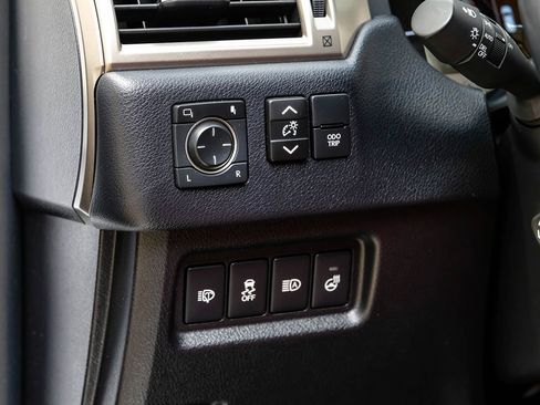 Used 2021 Lexus GX 460 Premium w/ Premium Plus Package image 27