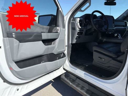 Used 2023 Ford F150 Lightning XLT image 10