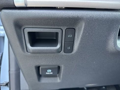 Used 2025 Ford Expedition Max Active RWD image 22