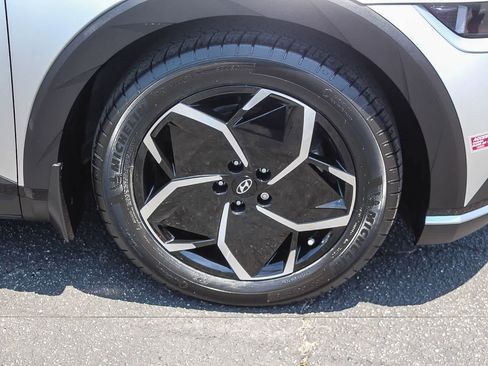 Certified 2024 Hyundai Ioniq 5 SEL RWD image 12