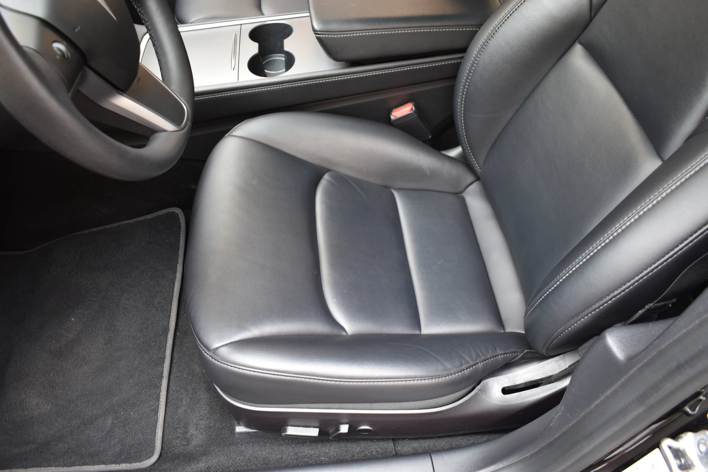 Used 2023 Tesla Model 3 Standard Range RWD image 12
