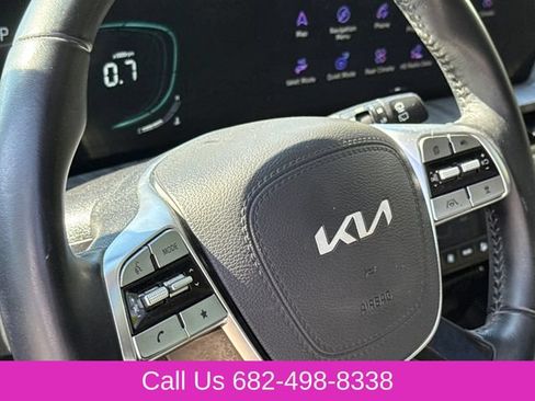 Used 2025 Kia Telluride EX w/ EX Captain's Chair Package FWD image 29