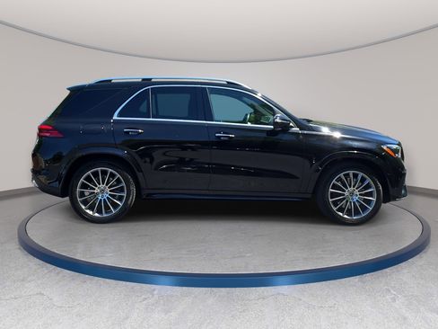 Certified 2026 Mercedes-Benz GLE 450 4MATIC image 4