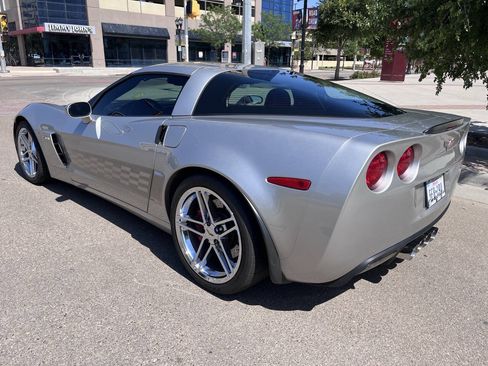 Used 2006 Chevrolet Corvette Z06 w/ Preferred Equipment Group RWD image 8
