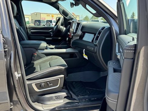 Used 2025 RAM 1500 Laramie w/ Night Edition AWD/4WD image 11