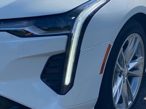 Used 2024 Cadillac CT4 Luxury image 19