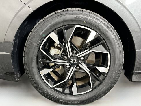 Used 2025 Hyundai Sonata SEL FWD image 11