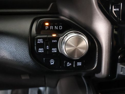 Used 2021 RAM 1500 Laramie AWD/4WD image 9