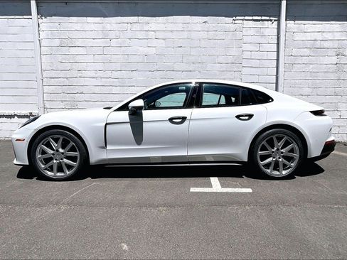 New 2026 Porsche Panamera 4 AWD/4WD image 2