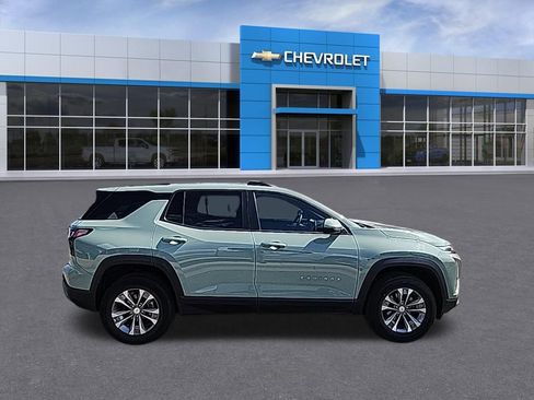 Used 2025 Chevrolet Equinox LT w/ Convenience Package II AWD/4WD image 6