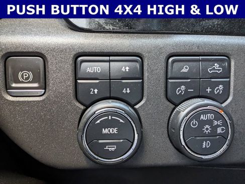 Used 2023 Chevrolet Silverado 1500 High Country w/ High Country Premium Package image 18