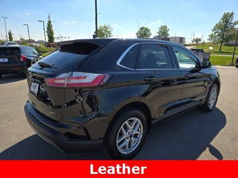 Certified 2024 Ford Edge SEL image 5