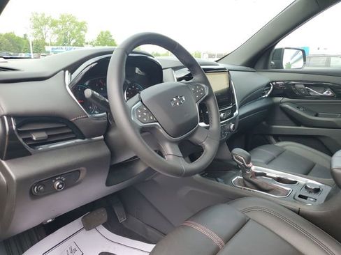 Used 2023 Chevrolet Traverse RS w/ LPO, Floor Liner Package AWD/4WD image 8