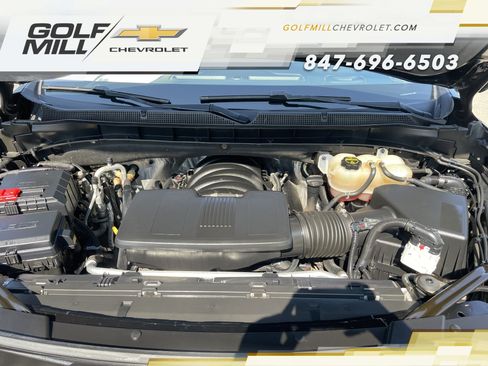 Used 2024 Chevrolet Suburban RST w/ Luxury Package AWD/4WD image 9