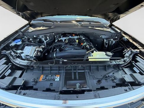 New 2026 Ford Explorer Active AWD/4WD image 32