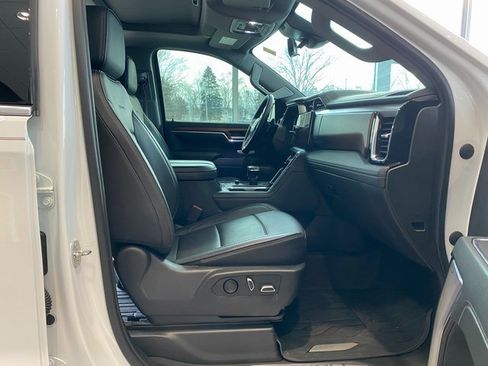 Used 2023 GMC Sierra 1500 Denali w/ Denali Reserve Package image 16