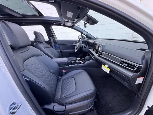 Used 2025 Kia Sportage X-Line AWD/4WD image 9