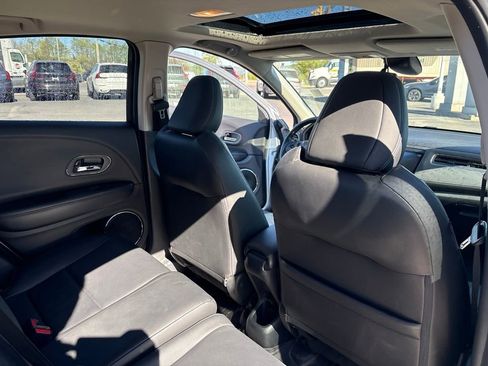 Used 2019 Honda HR-V EX-L image 31