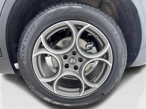 New 2025 Alfa Romeo Stelvio Sprint w/ Convenience Package image 48