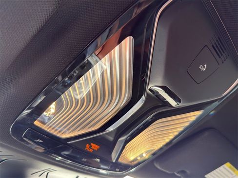 Used 2019 BMW M850i xDrive Coupe image 25