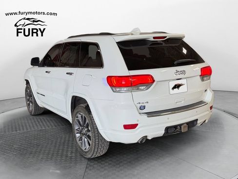 Used 2017 Jeep Grand Cherokee Overland AWD/4WD image 5