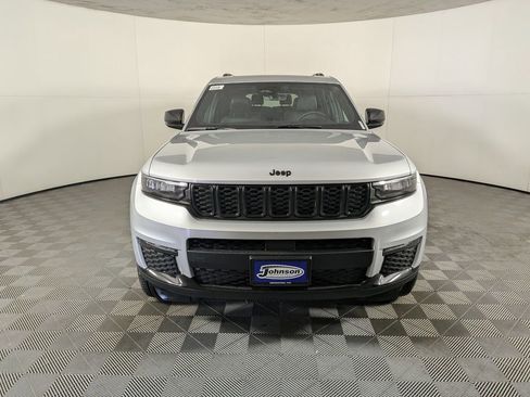 New 2025 Jeep Grand Cherokee L Limited w/ Black Appearance Package image 2