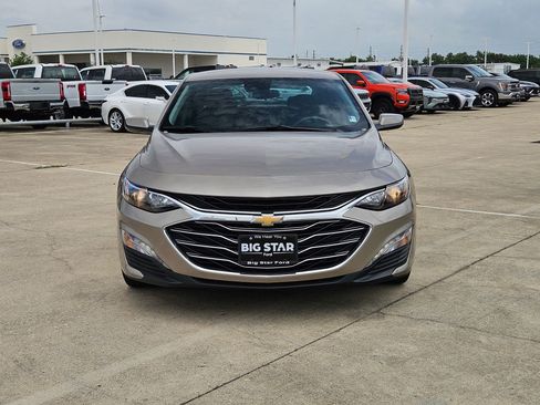 Used 2024 Chevrolet Malibu LT FWD image 11