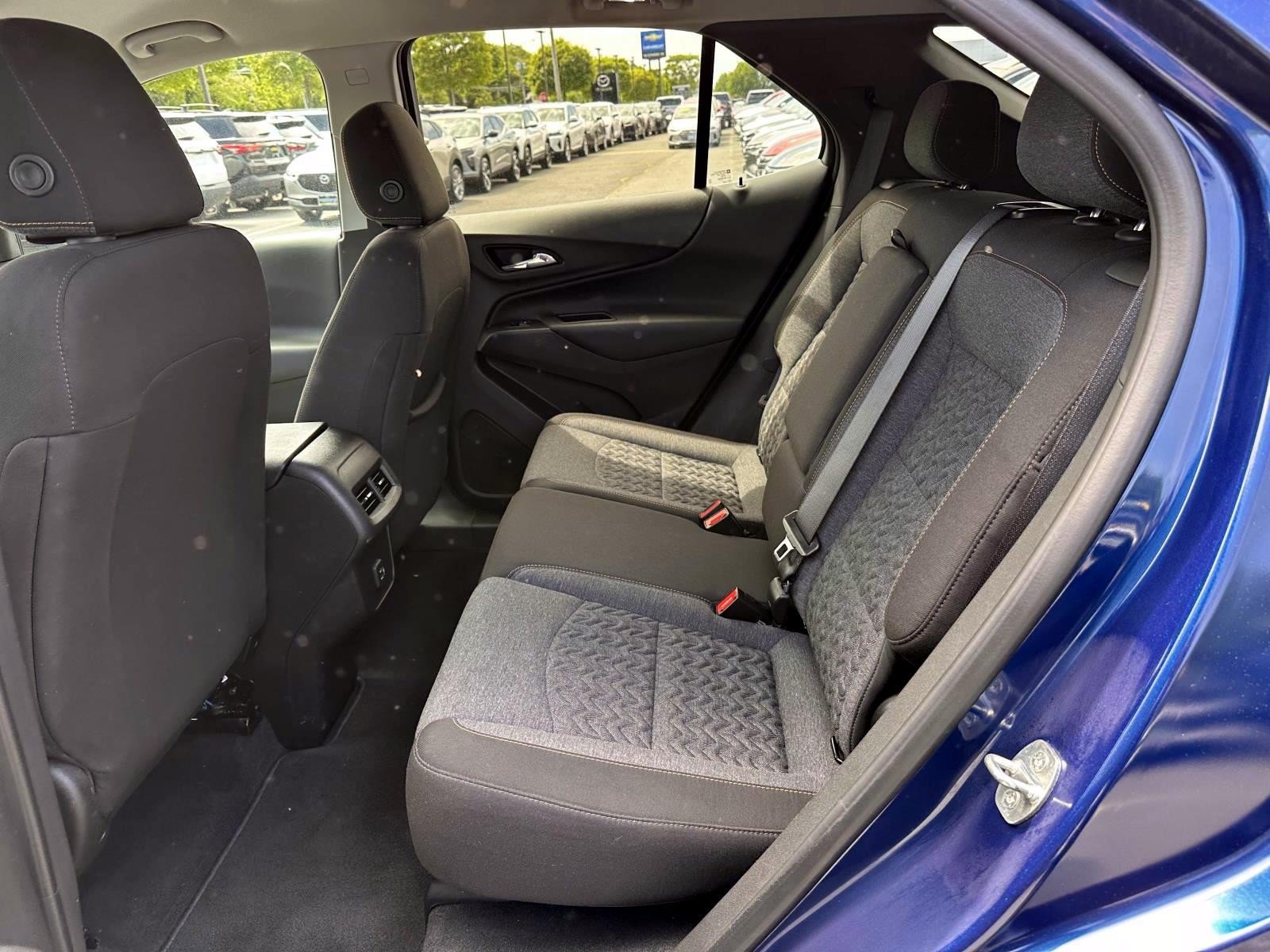 Used 2023 Chevrolet Equinox LT AWD/4WD image 12