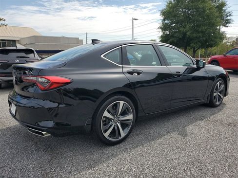 Certified 2025 Acura TLX w/ Technology Package image 5