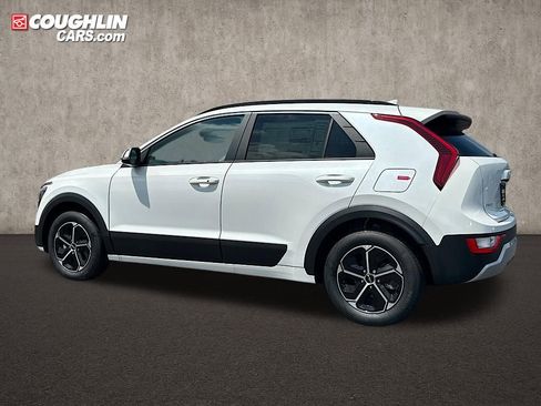 New 2025 Kia Niro EX image 6