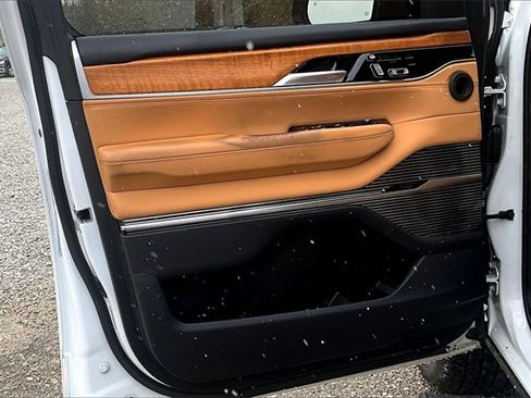 Used 2023 Jeep Grand Wagoneer Series III w/ Rear Seat Video Group 1 image 23