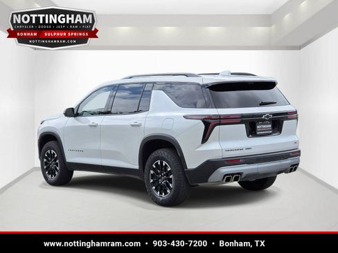 Used 2024 Chevrolet Traverse Z71 w/ Enhanced Driving Package AWD/4WD image 4