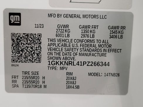 Certified 2023 GMC Acadia SLE w/ Driver Convenience Package image 30