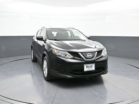 Used 2019 Nissan Rogue Sport SV image 3