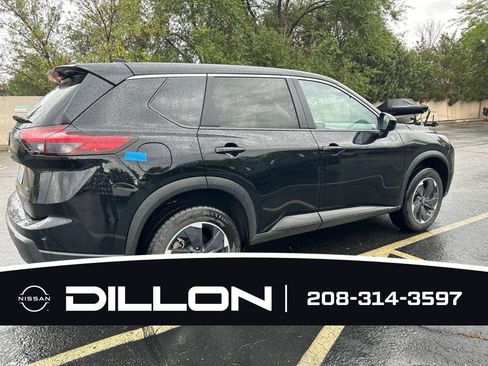 Used 2025 Nissan Rogue SV AWD/4WD image 20