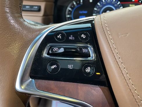 Used 2016 Cadillac Escalade Platinum image 30