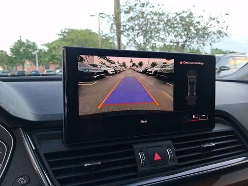 Used 2023 Audi Q5 2.0T Premium w/ Convenience Package image 24