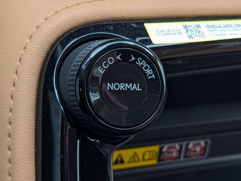 Certified 2025 Lexus NX 350 AWD image 17