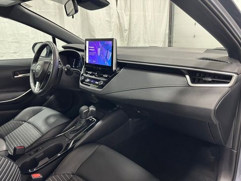 Used 2025 Toyota Corolla XSE image 60