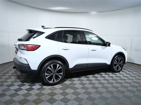 Certified 2022 Ford Escape SEL w/ Equipment Group 302A image 8