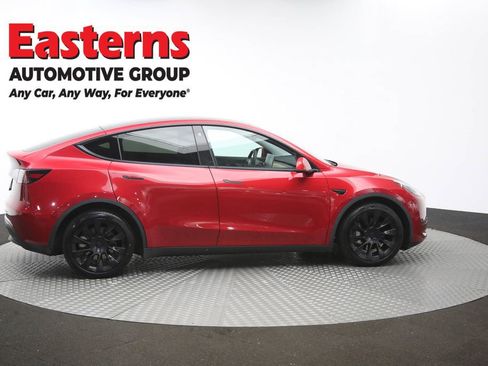 Used 2021 Tesla Model Y Long Range AWD/4WD image 39